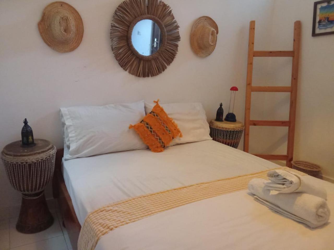 Surfer Rosa Hostel Tamraght Екстер'єр фото