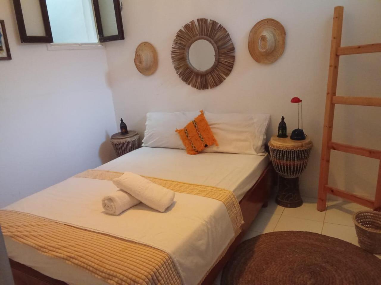 Surfer Rosa Hostel Tamraght Екстер'єр фото